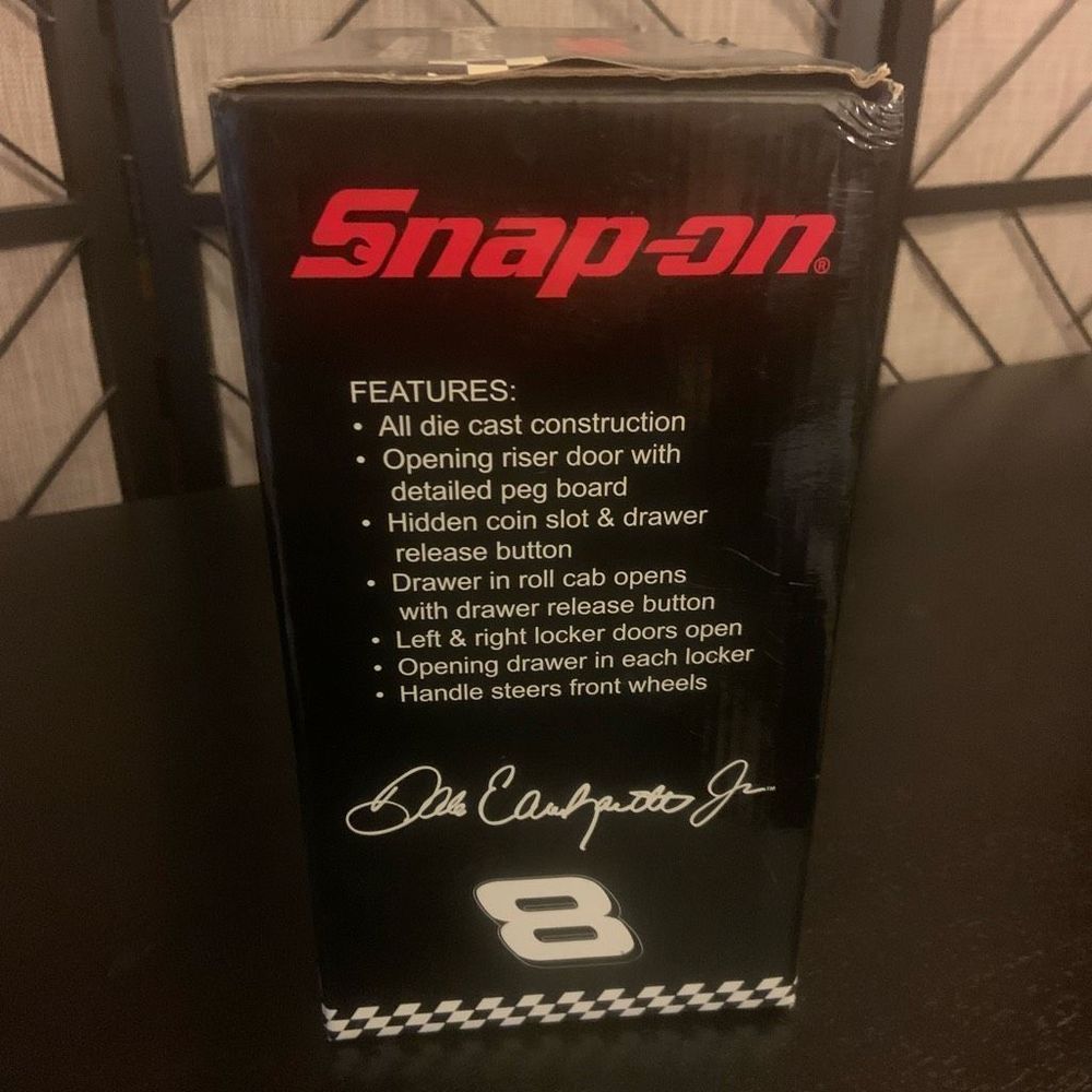 Snap-On Dale Earnhardt Jr. Pit Wagon 1:8 Scale - Picture 3 of 6